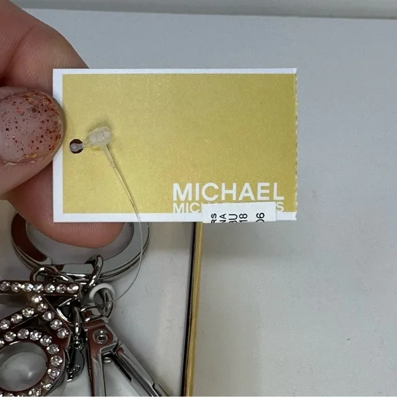 Michael Kors Jewel Key Fob NEW IN BOX -Silver tone - Picture 4 of 4